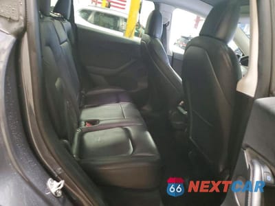 Zdjęcie 10 z 12 samochodu: 2021 TESLA MODEL Y VIN:5YJYGDEE1MF254656 - miniatura