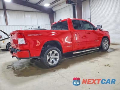 Trzecie zdjęcie samochodu z tyłu: 2022 RAM 1500 BIG HORN VIN:1C6SRFBT8NN182430 - miniatura
