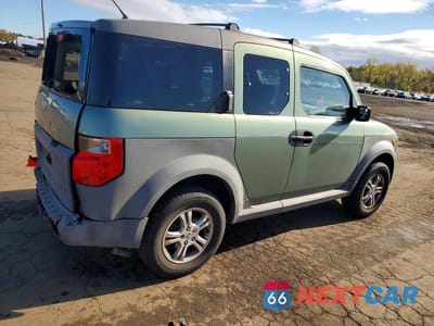 Trzecie zdjęcie samochodu z tyłu: 2005 HONDA ELEMENT LX VIN:5J6YH28385L031373 - miniatura