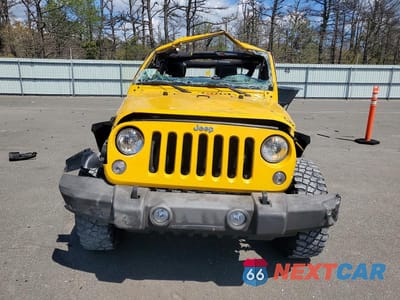Piąte zdjęcie samochodu w środku: 2015 JEEP WRANGLER UNLIMITED RUBICON VIN:1C4BJWFG9FL566243 - miniatura