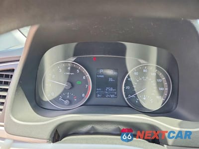 Zdjęcie 9 z 12 samochodu: 2017 HYUNDAI ELANTRA SE VIN:KMHD84LF6HU201399 - miniatura
