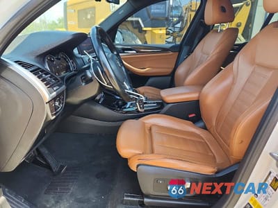 Zdjęcie 7 z 13 samochodu: 2019 BMW X3 XDRIVE30I VIN:5UXTR9C51KLE21193 - miniatura
