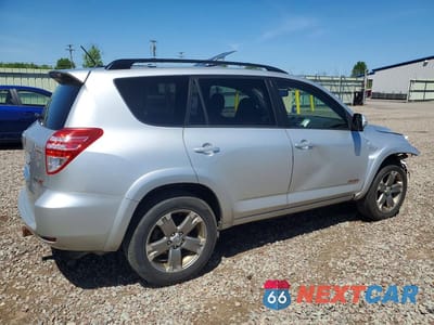 Trzecie zdjęcie samochodu z tyłu: 2010 TOYOTA RAV4 SPORT VIN:JTMRK4DV5A5097019 - miniatura