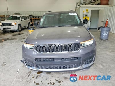 Piąte zdjęcie samochodu w środku: 2023 JEEP GRAND CHEROKEE L LAREDO VIN:1C4RJKAG5P8770945 - miniatura