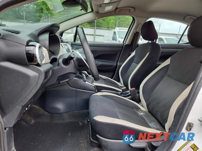 Zdjęcie 7 z 12 samochodu: 2021 NISSAN VERSA SV VIN:3N1CN8EV9ML827251 - miniatura