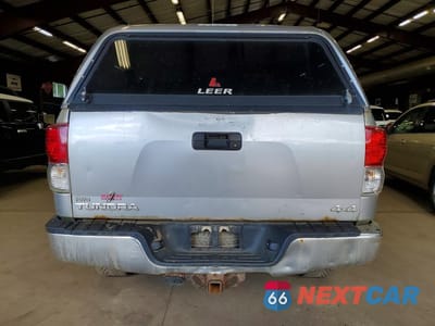 Zdjęcie 6 z 12 samochodu: 2011 TOYOTA TUNDRA CREWMAX SR5 VIN:5TFDY5F18BX187120 - miniatura