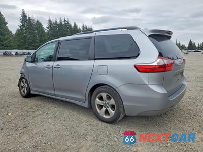 Drugie zdjęcie samochodu z przodu: 2018 TOYOTA SIENNA LE VIN:5TDKZ3DC1JS904751 - miniatura