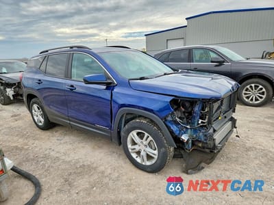 Czwarte zdjęcie samochodu z boku: 2022 GMC TERRAIN SLE VIN:3GKALTEV7NL261643 - miniatura