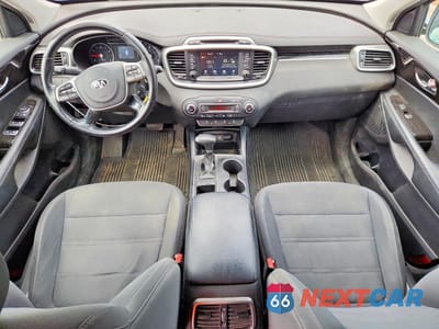 Zdjęcie 8 z 14 samochodu: 2019 KIA SORENTO LX VIN:5XYPG4A3XKG604369 - miniatura