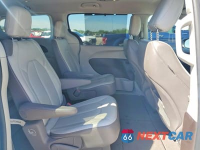 Zdjęcie 11 z 13 samochodu: 2020 CHRYSLER VOYAGER LXI VIN:2C4RC1DG2LR156823 - miniatura