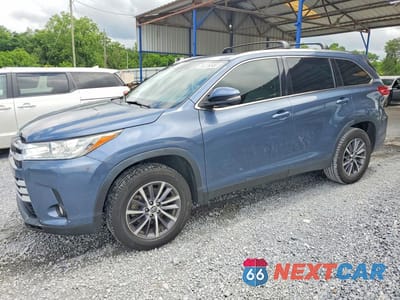 2019 TOYOTA HIGHLANDER XLE 5TDKZRFH9KS326864 - główne zdjęcie licytacji z USA - miniatura