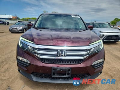 Piąte zdjęcie samochodu w środku: 2016 HONDA PILOT EXL VIN:5FNYF6H56GB036453 - miniatura