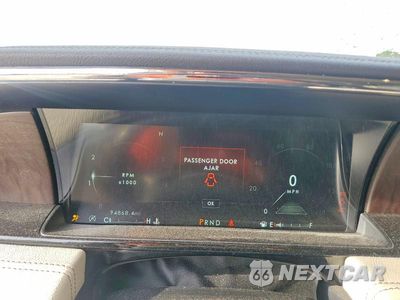 Zdjęcie 9 z 13 samochodu: 2020 LINCOLN NAVIGATOR RESERVE VIN:5LMJJ2LT3LEL00313 - miniatura