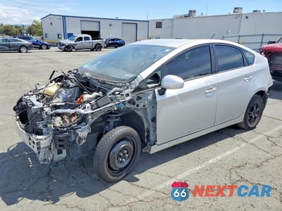 2015 TOYOTA PRIUS TWO JTDKN3DU5F0480151 - główne zdjęcie licytacji z USA - miniatura