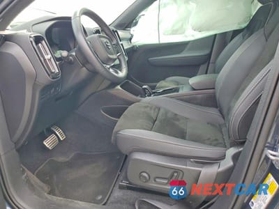 Zdjęcie 7 z 13 samochodu: 2022 VOLVO XC40 P8 RECHARGE PLUS VIN:YV4ED3UR7N2709599 - miniatura