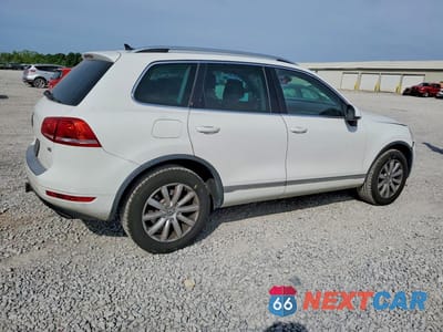 Trzecie zdjęcie samochodu z tyłu: 2012 VOLKSWAGEN TOUAREG V6 VIN:WVGEF9BP6CD007756 - miniatura