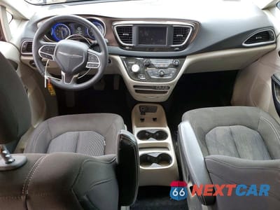 Zdjęcie 8 z 13 samochodu: 2023 CHRYSLER VOYAGER LX VIN:2C4RC1CG2PR511545 - miniatura