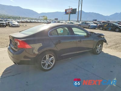 Trzecie zdjęcie samochodu z tyłu: 2014 VOLVO S60 T5 VIN:YV1612FS4E1299127 - miniatura