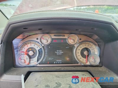 Zdjęcie 9 z 12 samochodu: 2015 RAM 1500 LONGHORN VIN:1C6RR7PM7FS529190 - miniatura