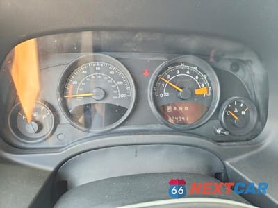 Zdjęcie 9 z 12 samochodu: 2017 JEEP PATRIOT SPORT VIN:1C4NJPBB3HD120888 - miniatura