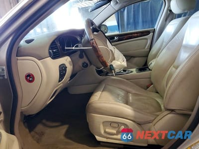 Zdjęcie 7 z 12 samochodu: 2004 JAGUAR XJ8 VIN:SAJWA71C74SG29780 - miniatura