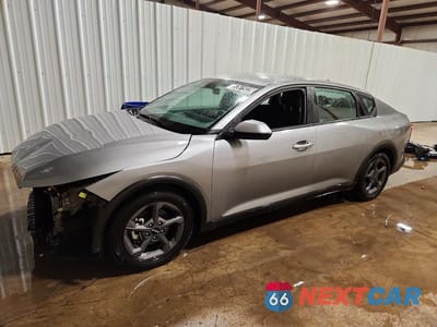 2025 KIA K4 LXS 3KPFT4DE0SE109339 - główne zdjęcie licytacji z USA - miniatura