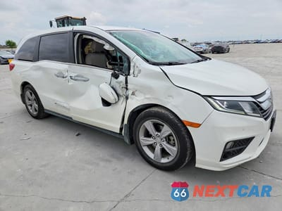 Czwarte zdjęcie samochodu z boku: 2020 HONDA ODYSSEY EX VIN:5FNRL6H57LB039031 - miniatura