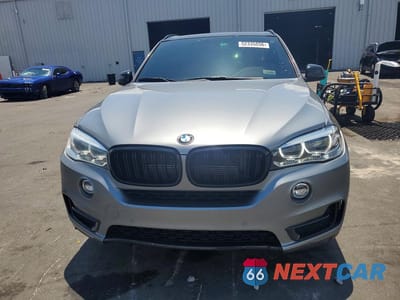 Piąte zdjęcie samochodu w środku: 2018 BMW X5 XDR40E VIN:5UXKT0C51J0W00601 - miniatura