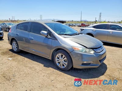 Czwarte zdjęcie samochodu z boku: 2013 HONDA INSIGHT EX VIN:JHMZE2H74DS001554 - miniatura