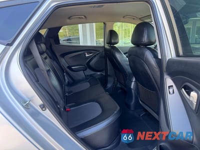 Zdjęcie 6 z 10 samochodu: 2012 HYUNDAI TUCSON GLS VIN:KM8JUCAC4CU395912 - miniatura