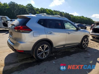 Trzecie zdjęcie samochodu z tyłu: 2017 NISSAN ROGUE S VIN:JN8AT2MT9HW405914 - miniatura