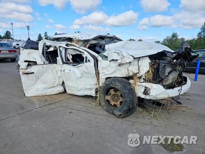 Czwarte zdjęcie samochodu z boku: 2018 CHEVROLET SILVERADO K1500 LT VIN:3GCUKREC8JG642997 - miniatura