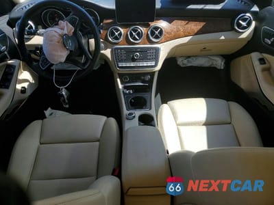 Zdjęcie 8 z 12 samochodu: 2018 MERCEDES-BENZ GLA 250 4MATIC VIN:WDCTG4GB4JJ491024 - miniatura