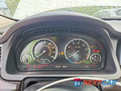 Zdjęcie 9 z 12 samochodu: 2016 BMW 535 XIGT VIN:WBA5M4C55GD186630 - miniatura
