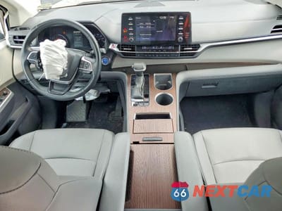 Zdjęcie 8 z 13 samochodu: 2022 TOYOTA SIENNA XLE VIN:5TDYSKFC1NS064899 - miniatura