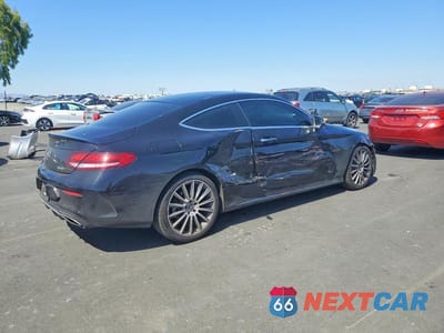 Trzecie zdjęcie samochodu z tyłu: 2019 MERCEDES-BENZ C 300 4MATIC VIN:WDDWJ8EB5KF875354 - miniatura