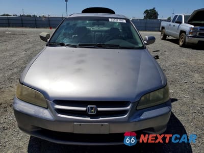 Piąte zdjęcie samochodu w środku: 2000 HONDA ACCORD EX VIN:JHMCG6604YC028881 - miniatura
