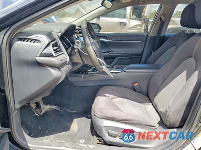 Zdjęcie 7 z 12 samochodu: 2018 TOYOTA CAMRY LE VIN:4T1B11HK2JU631761 - miniatura