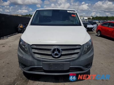 Piąte zdjęcie samochodu w środku: 2017 MERCEDES-BENZ METRIS VIN:WD3PG2EA1H3228696 - miniatura