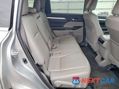 Zdjęcie 11 z 14 samochodu: 2017 TOYOTA HIGHLANDER XLE VIN:5TDJZRFH1HS460546 - miniatura
