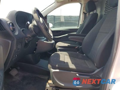Zdjęcie 7 z 13 samochodu: 2017 MERCEDES-BENZ METRIS VIN:WD3PG2EA1H3228696 - miniatura