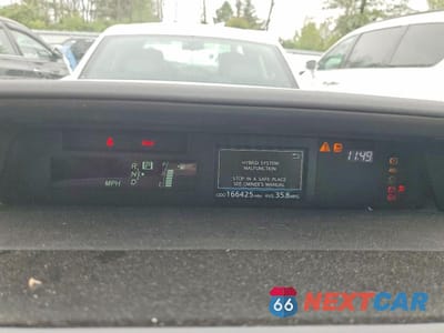 Zdjęcie 9 z 12 samochodu: 2016 TOYOTA PRIUS V THREE VIN:JTDZN3EU4GJ049745 - miniatura