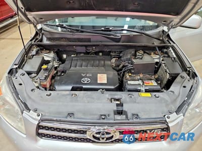 Zdjęcie 12 z 13 samochodu: 2006 TOYOTA RAV4 LIMITED VIN:JTMBK31V265011298 - miniatura