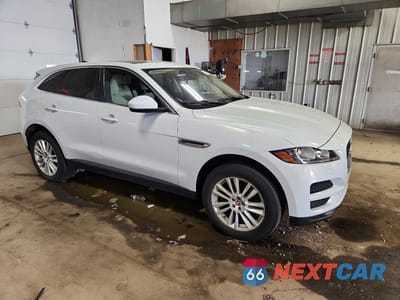 Czwarte zdjęcie samochodu z boku: 2020 JAGUAR F-PACE PRESTIGE VIN:SADCK2GX1LA634684 - miniatura