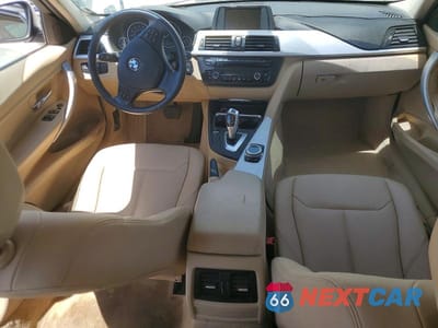Zdjęcie 8 z 12 samochodu: 2013 BMW 320 I XDRIVE VIN:WBA3C3C55DF980855 - miniatura