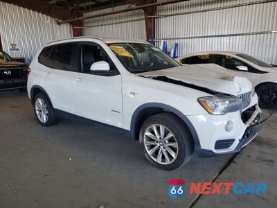 Czwarte zdjęcie samochodu z boku: 2017 BMW X3 XDRIVE28I VIN:5UXWX9C55H0D99213 - miniatura