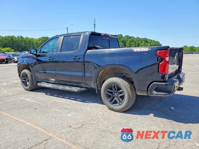 Drugie zdjęcie samochodu z przodu: 2019 CHEVROLET SILVERADO K1500 LT TRAIL BOSS VIN:3GCPYFEDXKG204518 - miniatura