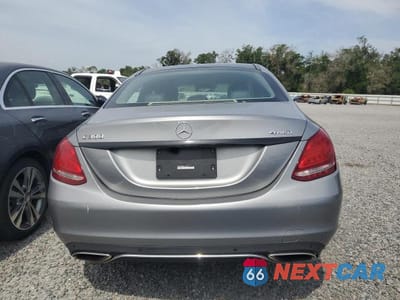 Zdjęcie 6 z 13 samochodu: 2016 MERCEDES-BENZ C 300 4MATIC VIN:55SWF4KB2GU104045 - miniatura