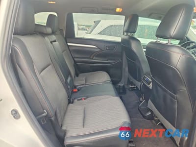 Zdjęcie 11 z 13 samochodu: 2019 TOYOTA HIGHLANDER LE PLUS VIN:5TDZZRFHXKS308274 - miniatura