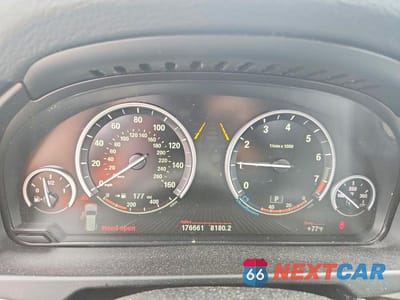 Zdjęcie 9 z 13 samochodu: 2015 BMW X5 XDRIVE35I VIN:5UXKR0C5XF0P11685 - miniatura